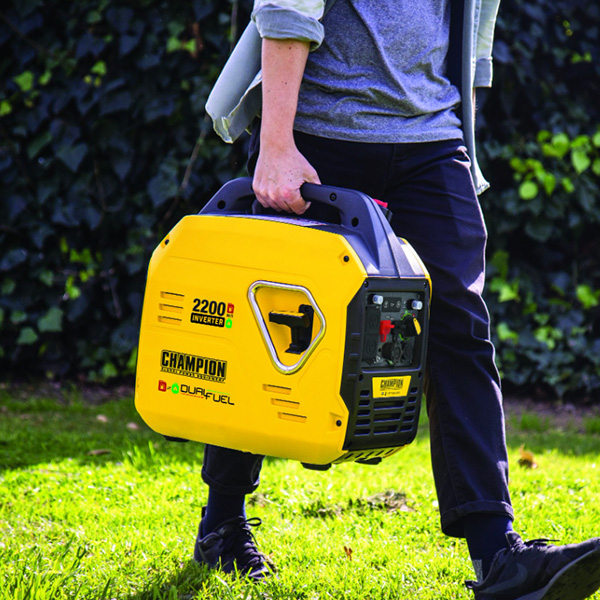Invertteriaggregaatti Champion 2200W